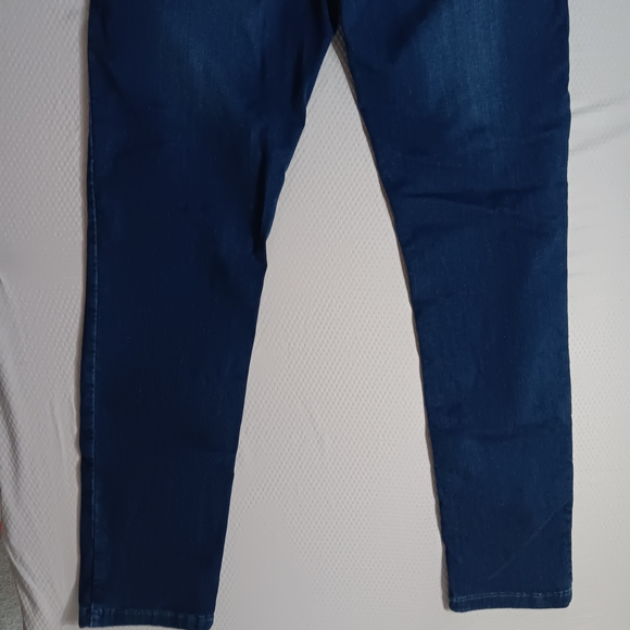 Sold - Picture 9 of 9